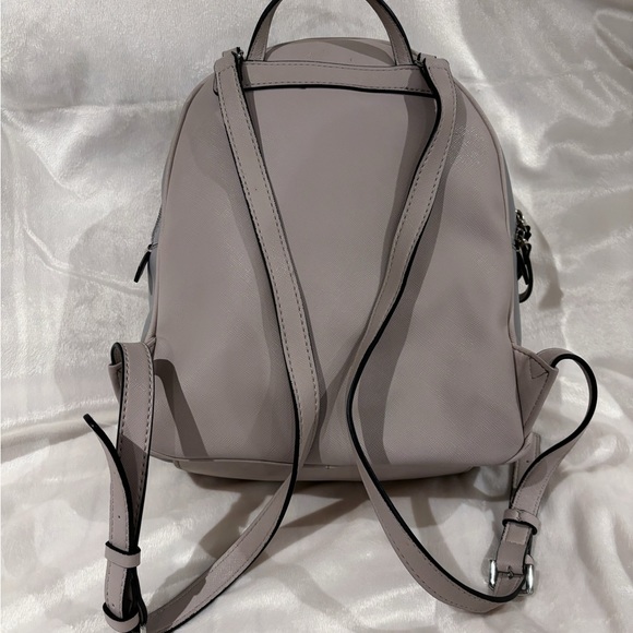 Guess backpack 3 toned - Picture 6 of 7